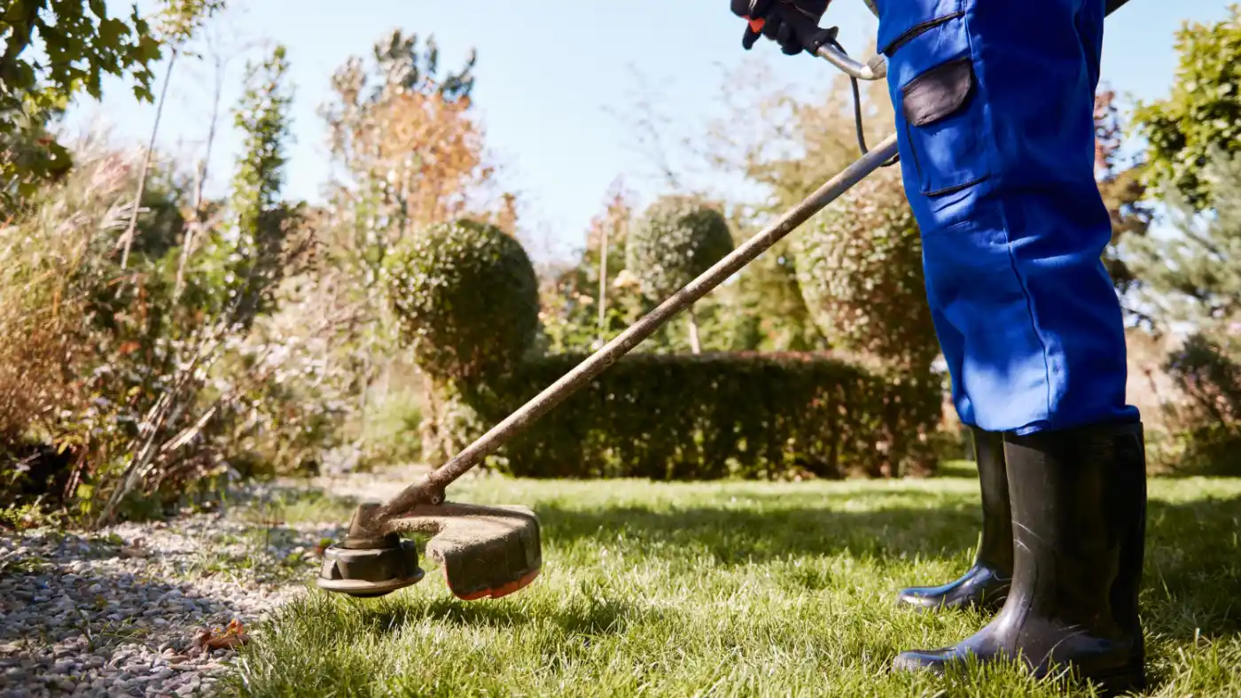 - Housecall Pro commercial lawn care