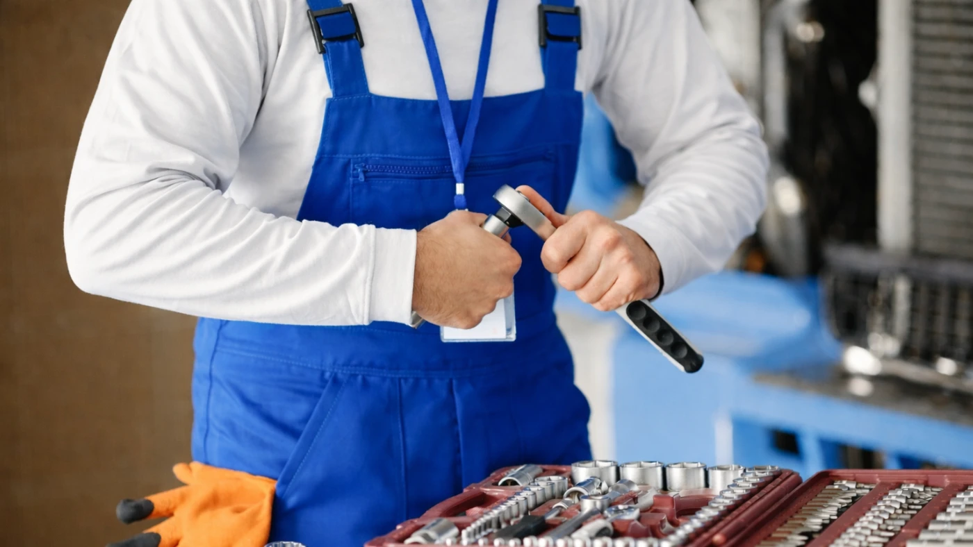 Learn about handyman business license requirements, permits, costs, and step-by-step instructions to legally start and operate your handyman business with confidence.