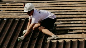 How to write a roofing contract (guide...