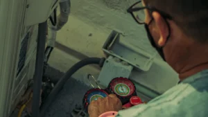 6 best HVAC field service software for...